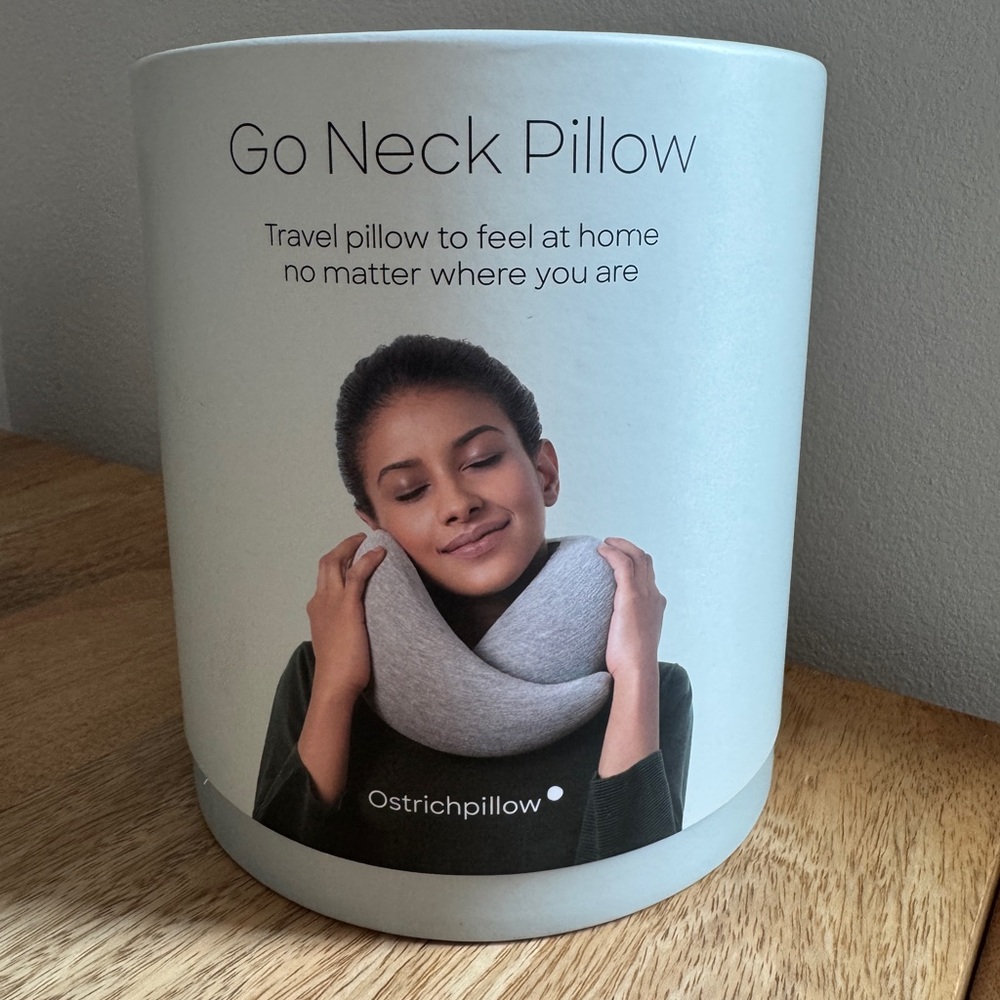 Ostrichpillow Go Neck Light Gray Travel Pillow NWT